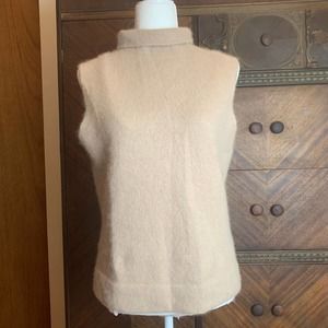 Large Shell Wool Tan Turtleneck Sleeveless Sweater